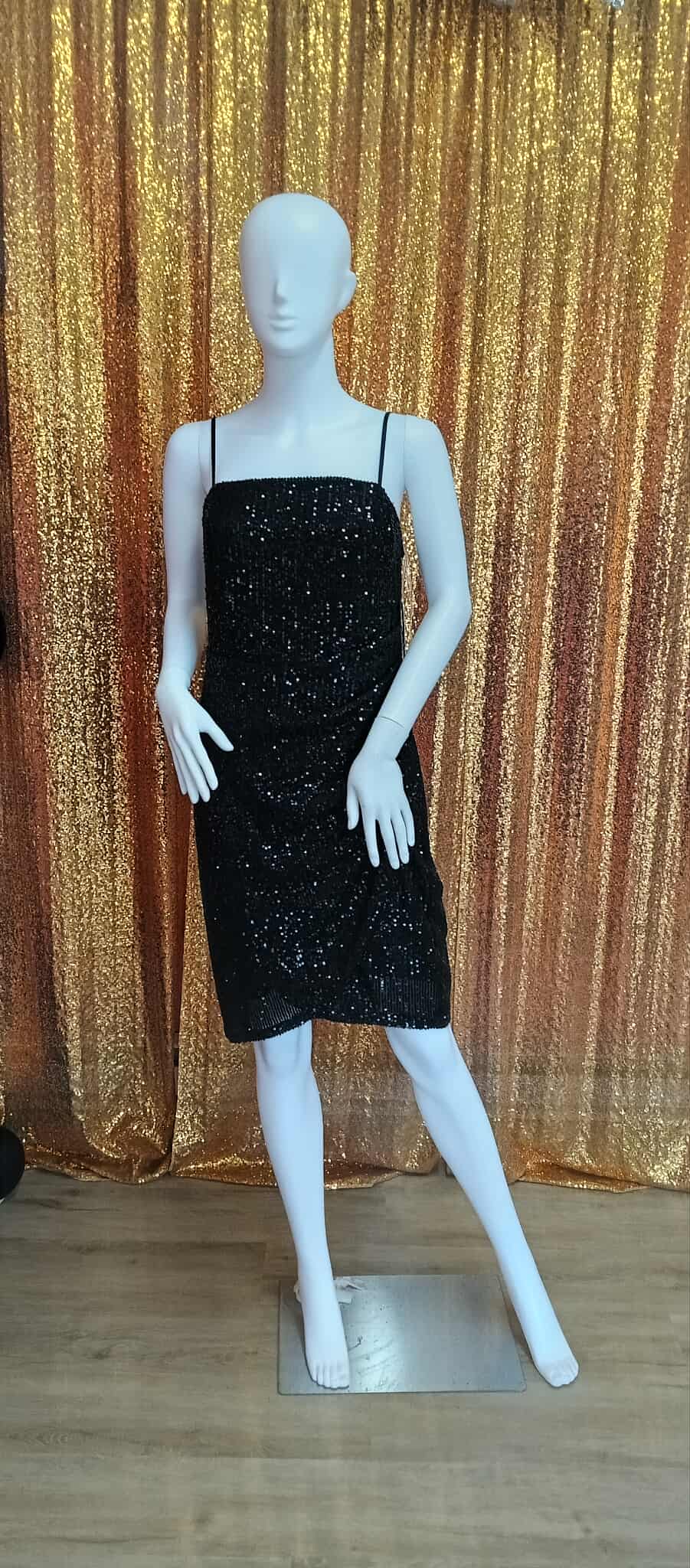 Plus size Black sequin spaghetti strap hoco