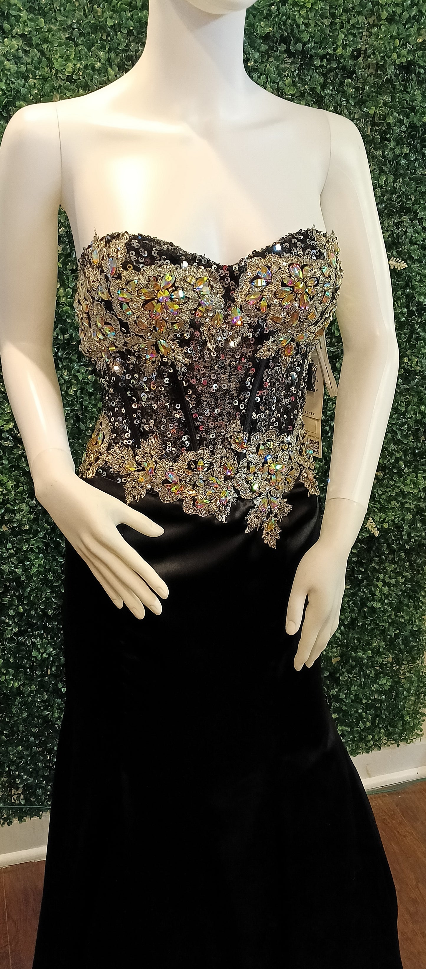 Black sparkle couture