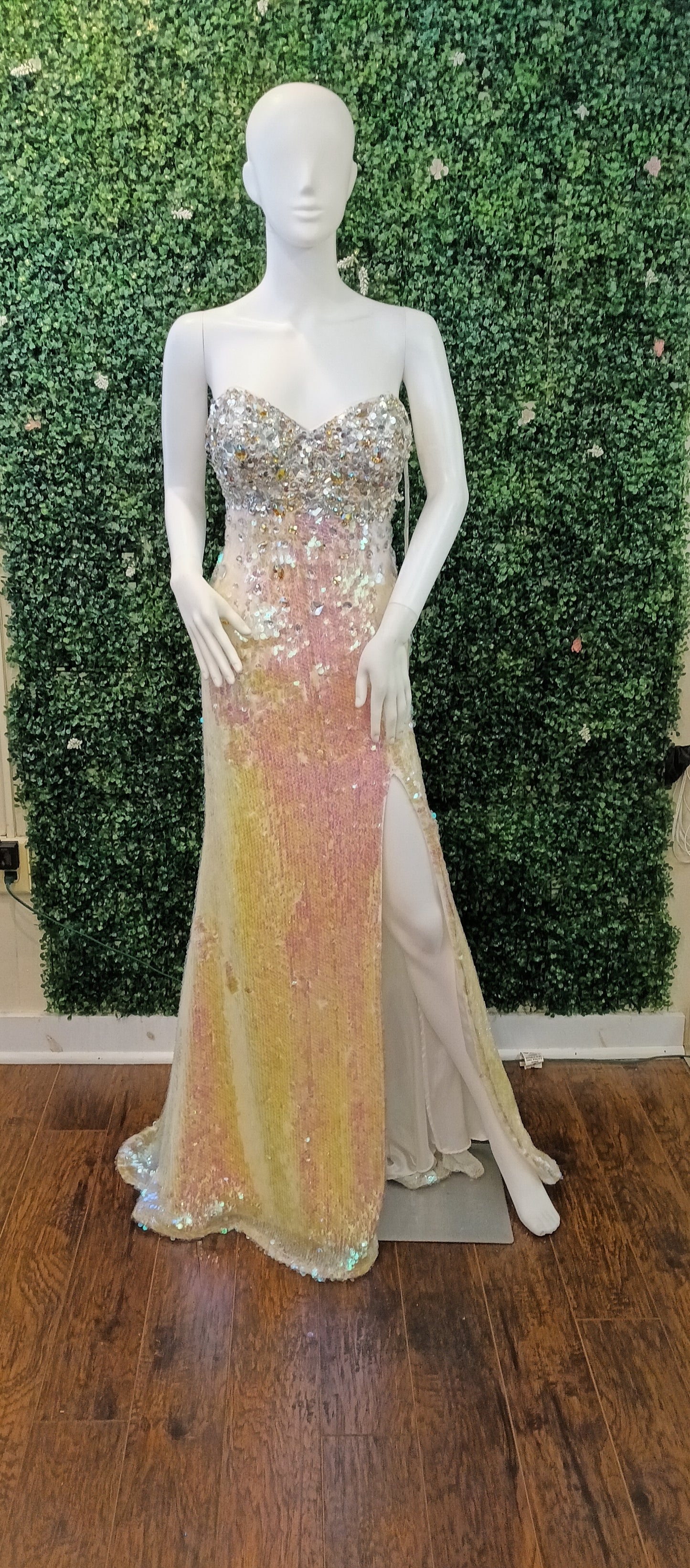 Party time White sparkle couture