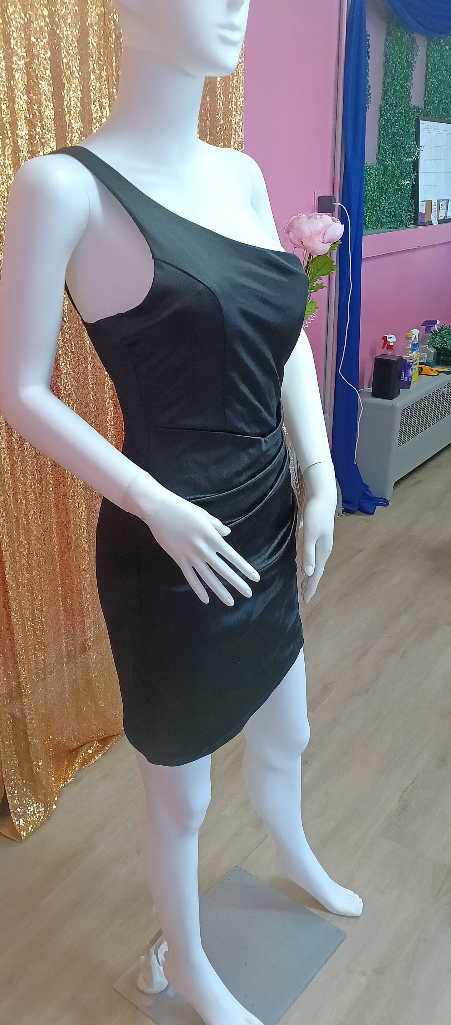 Black one shoulder mini