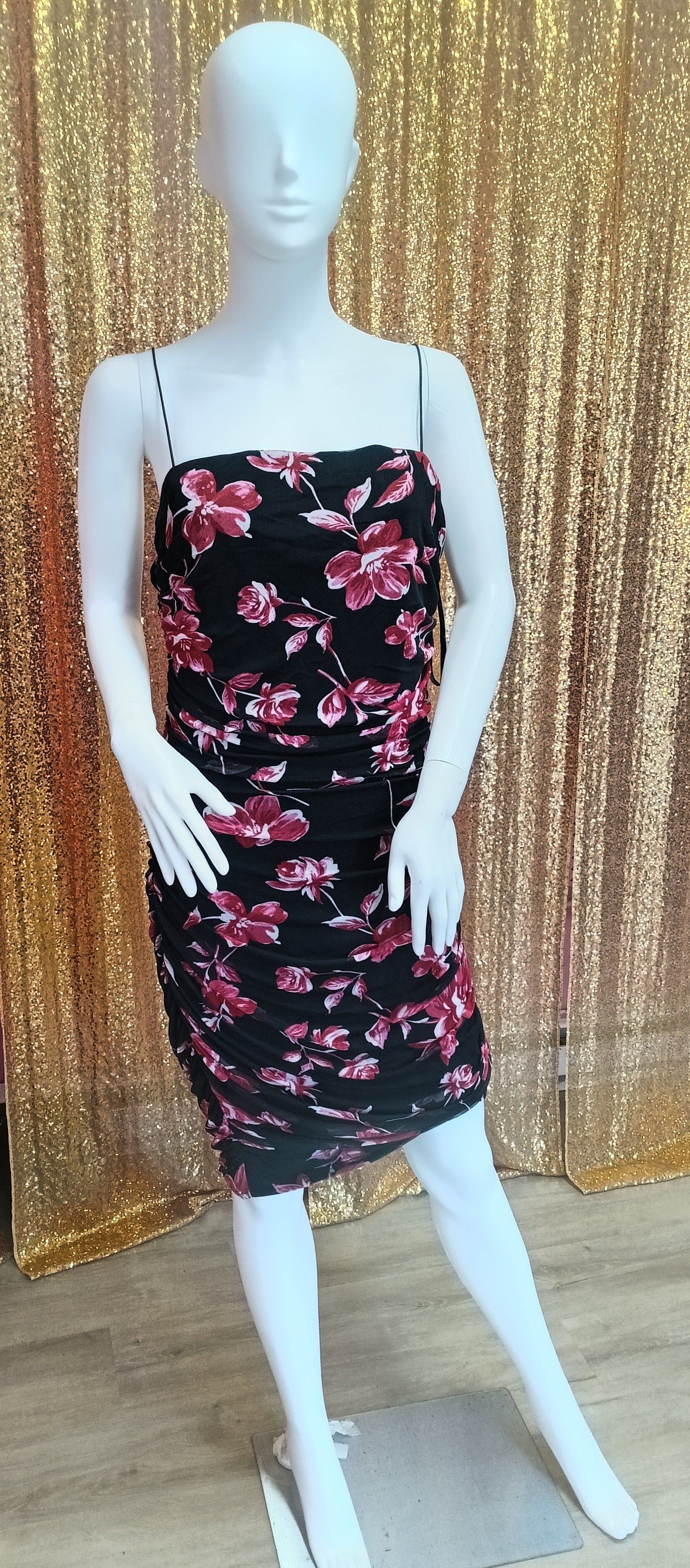 Plus size floral body con mini