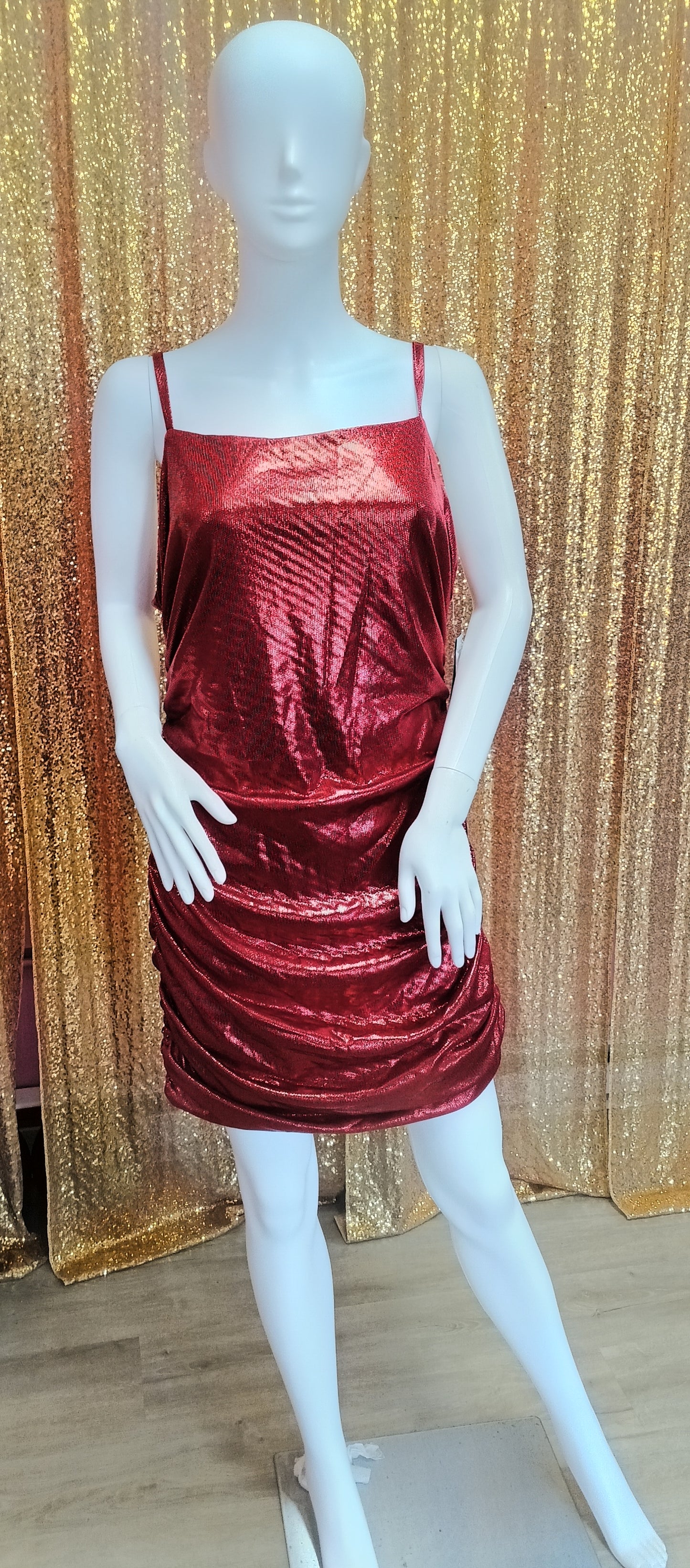 Plus size Red shimmer mini hoco