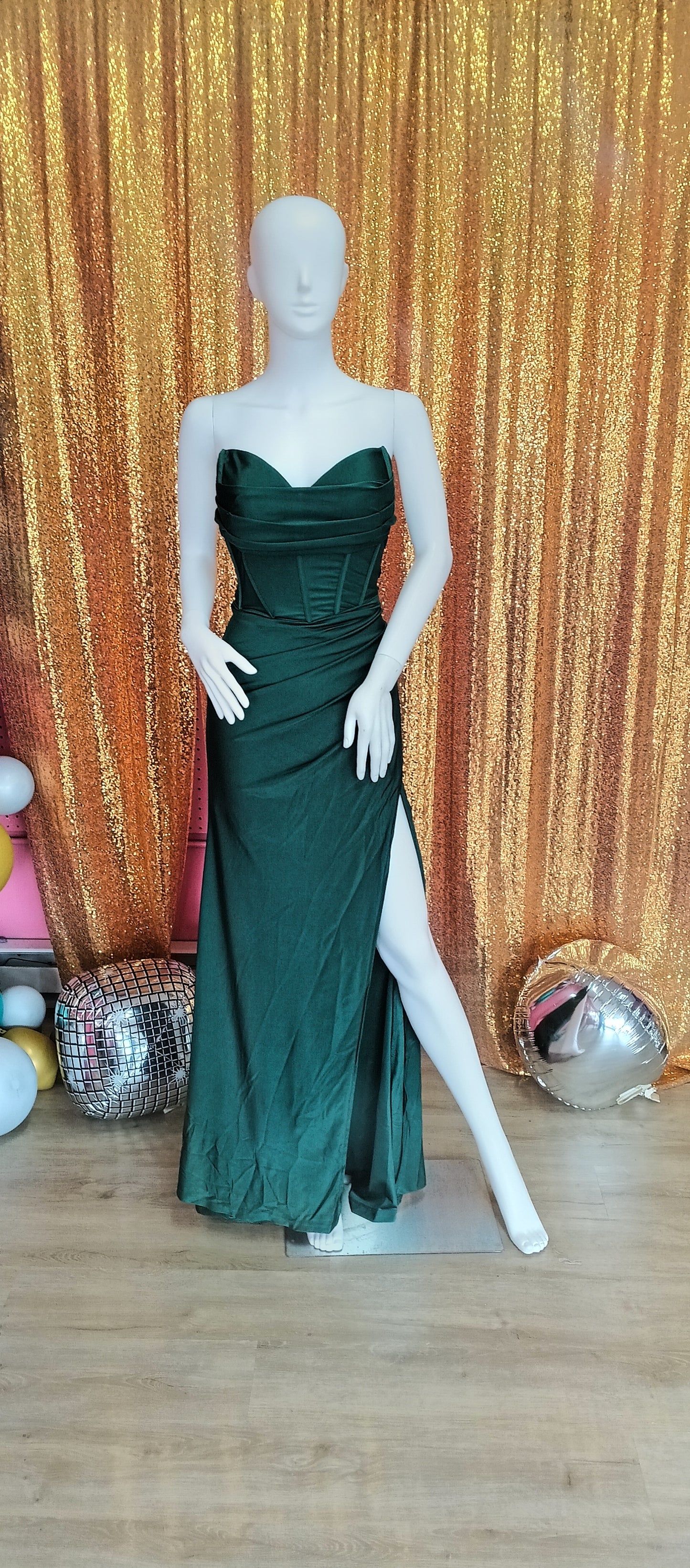 2025 Emerald Green Satin Couture