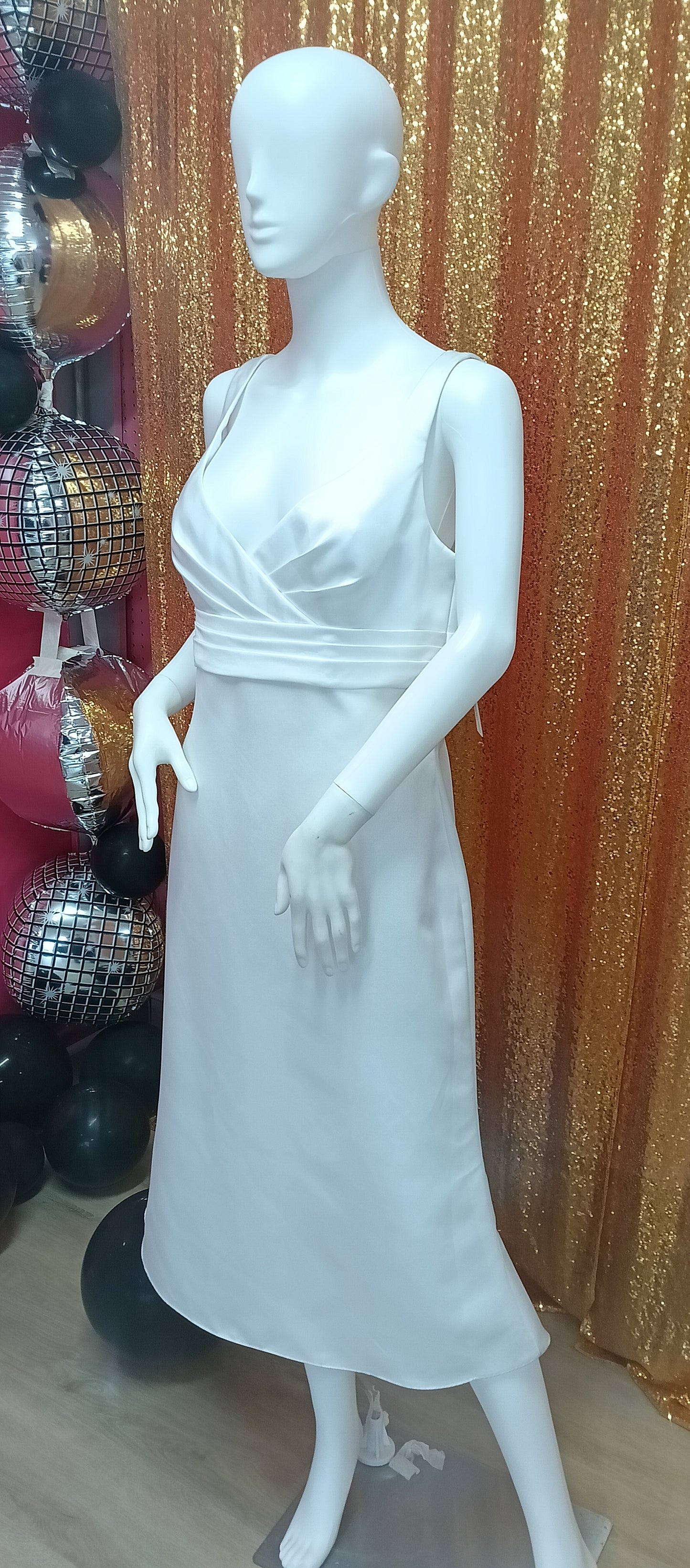 Sweetheart white satin