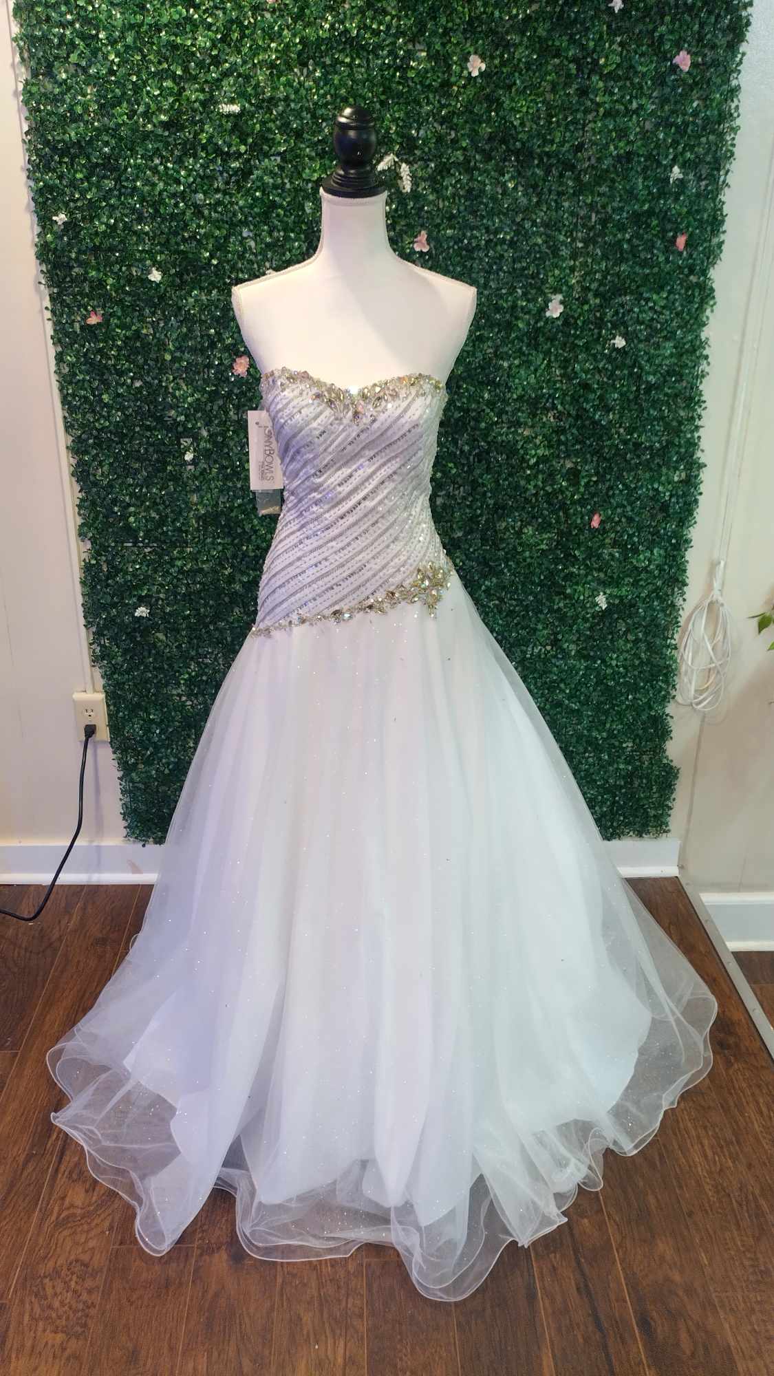 Tony bowls white princess ball gown