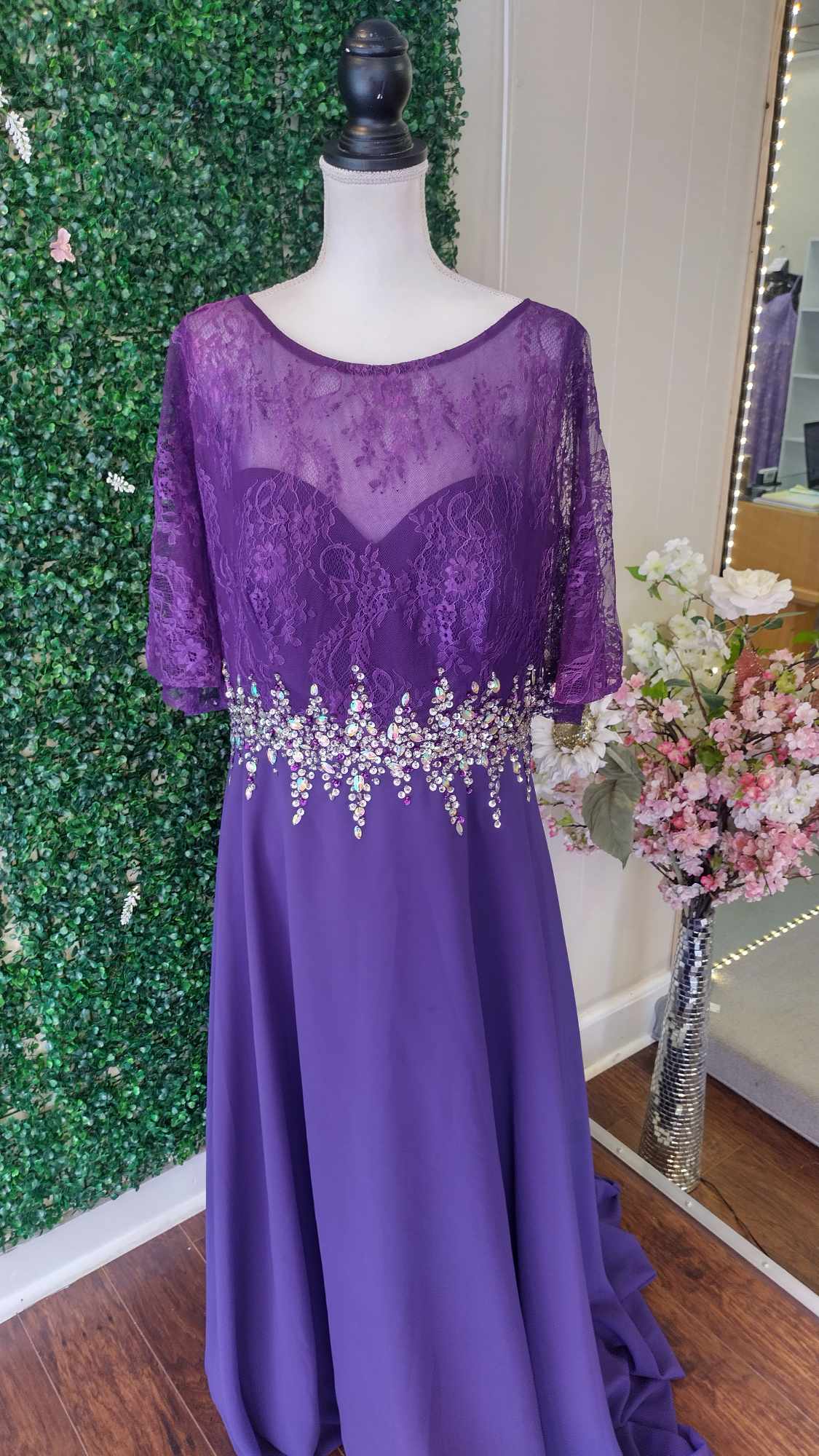 Purple lace long sleeve chiffon formal dress