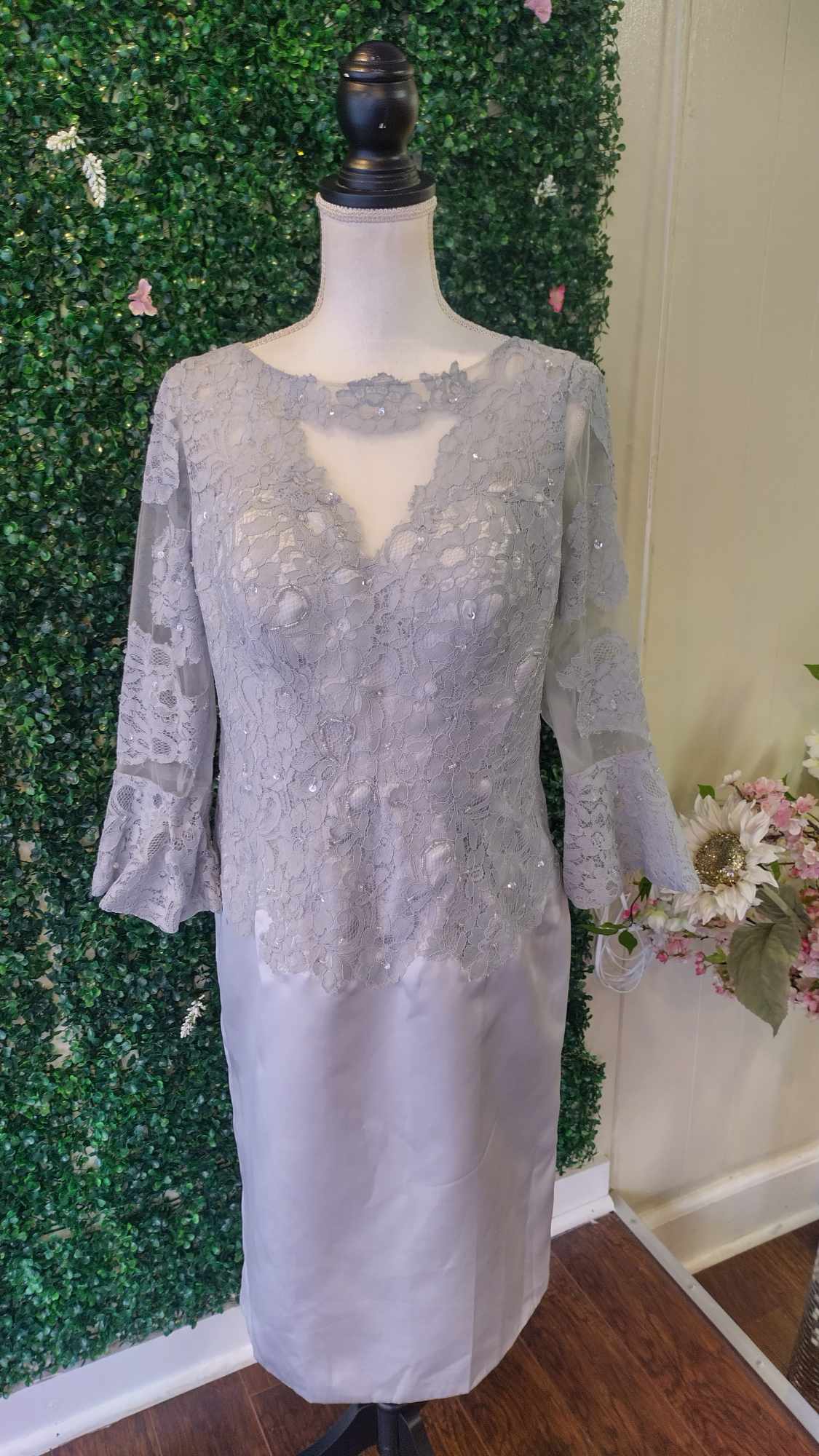 Gray long sleeve floral lace formal dress