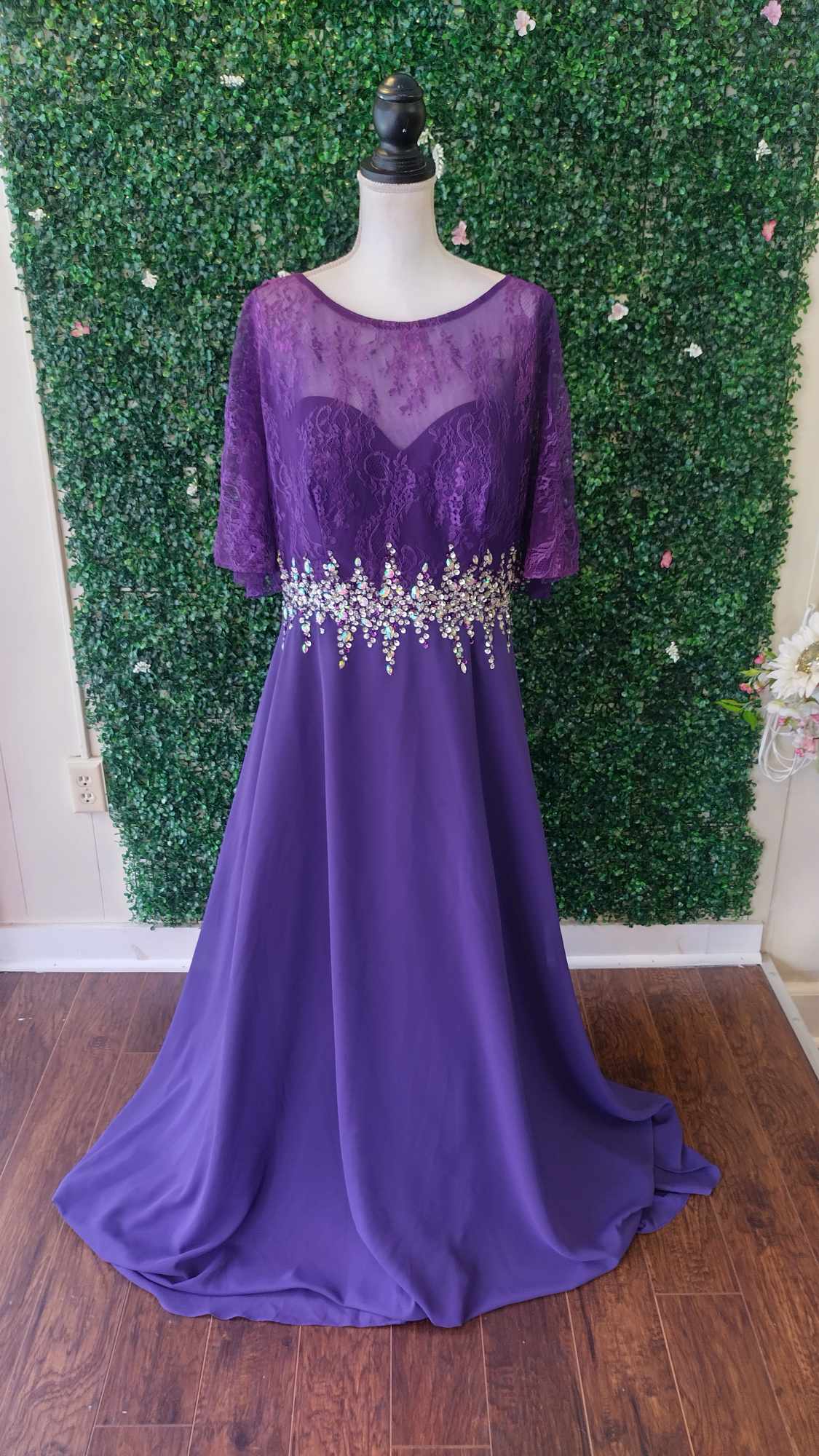 Purple lace long sleeve chiffon formal dress