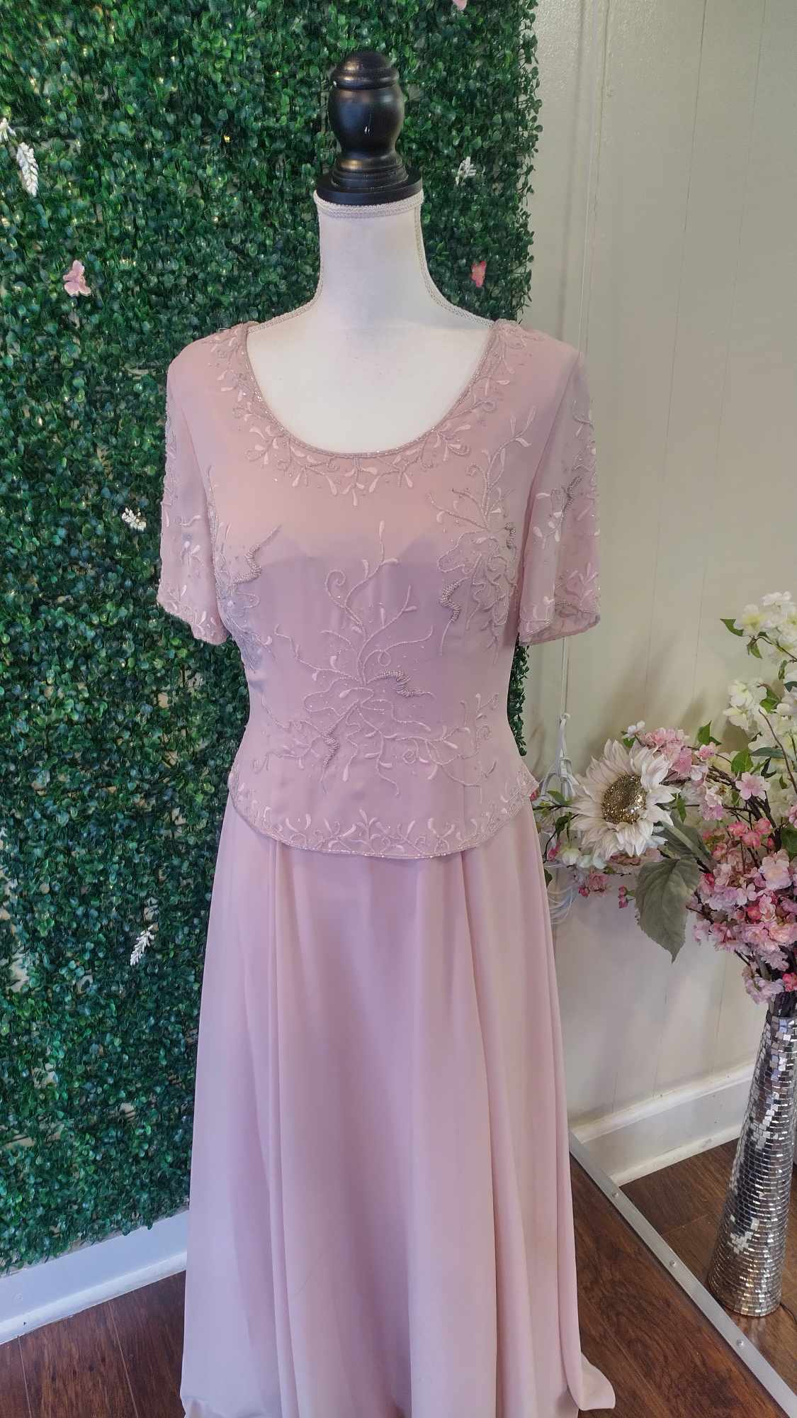 Night scene blush pink formal dress