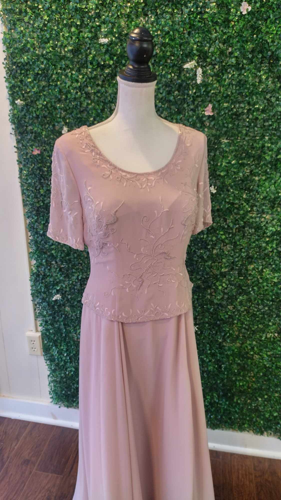 Night scene blush pink formal dress