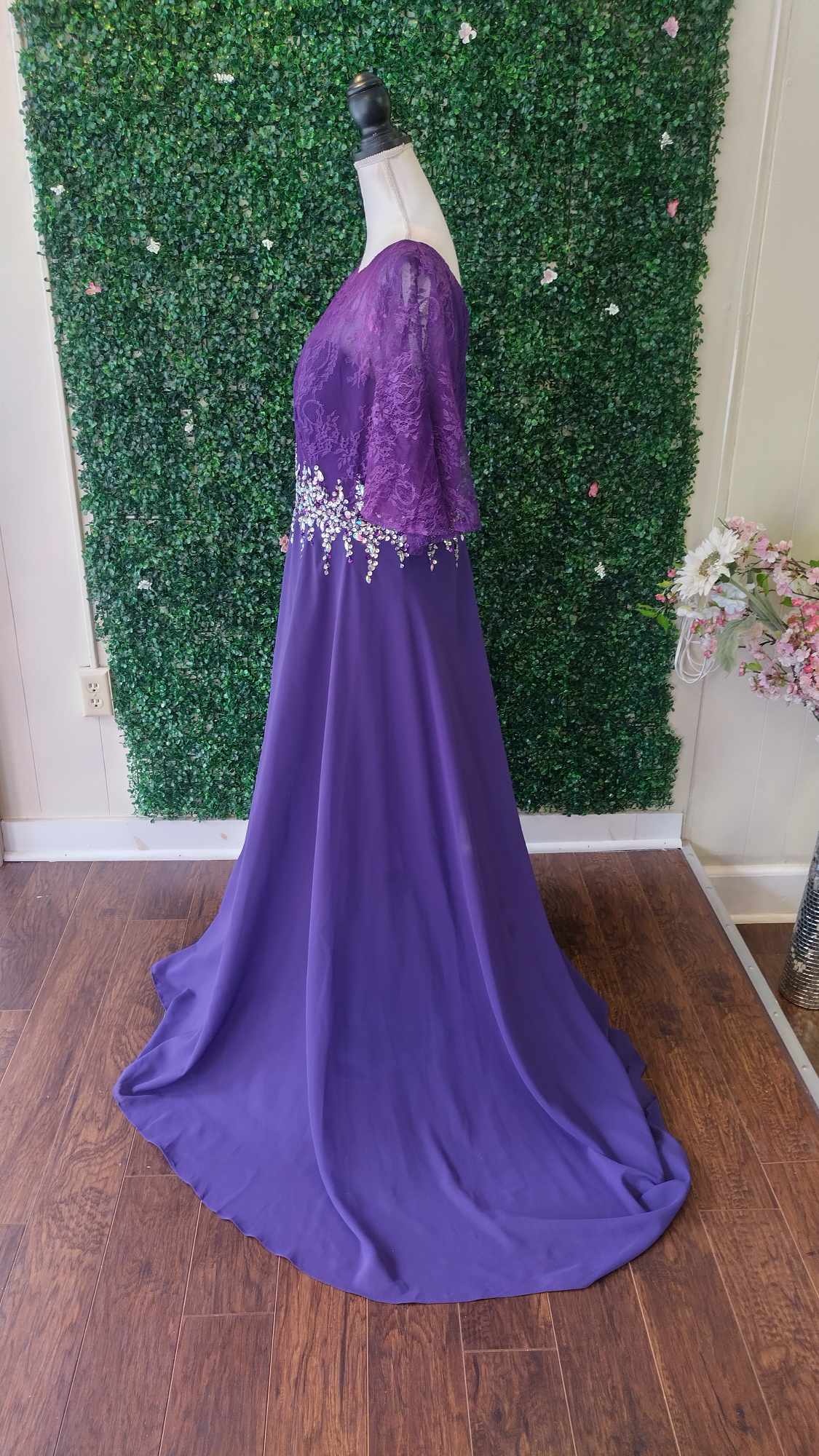 Purple lace long sleeve chiffon formal dress