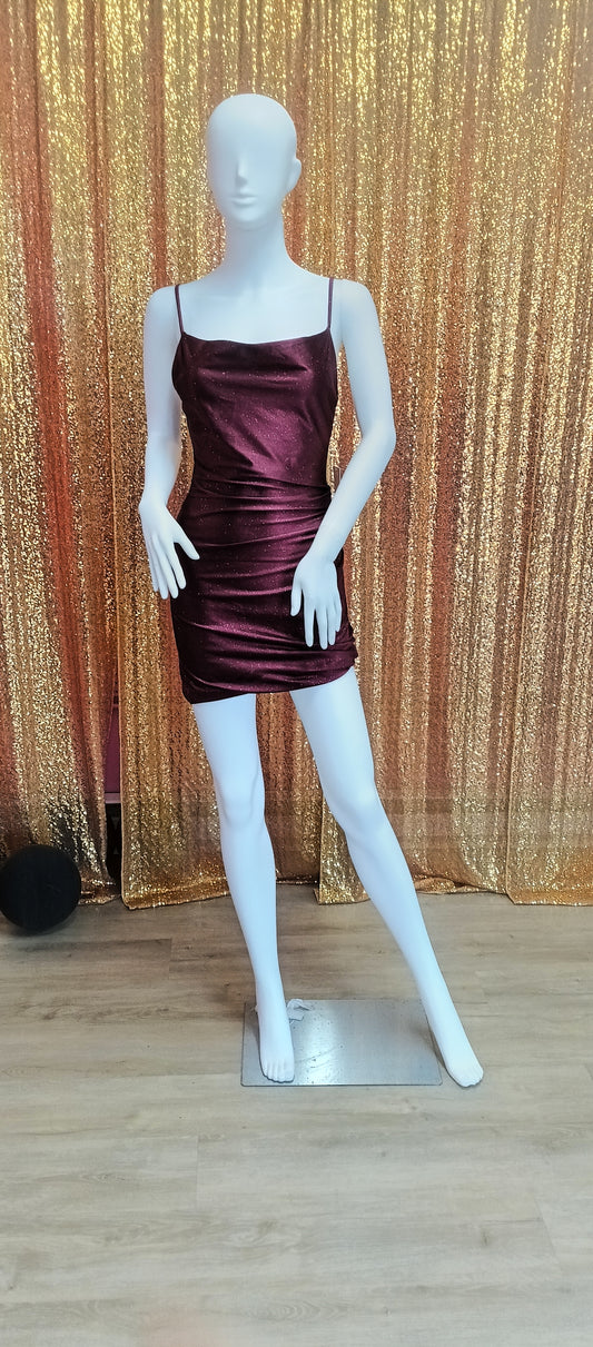 Sparkly Burgundy mini hoco