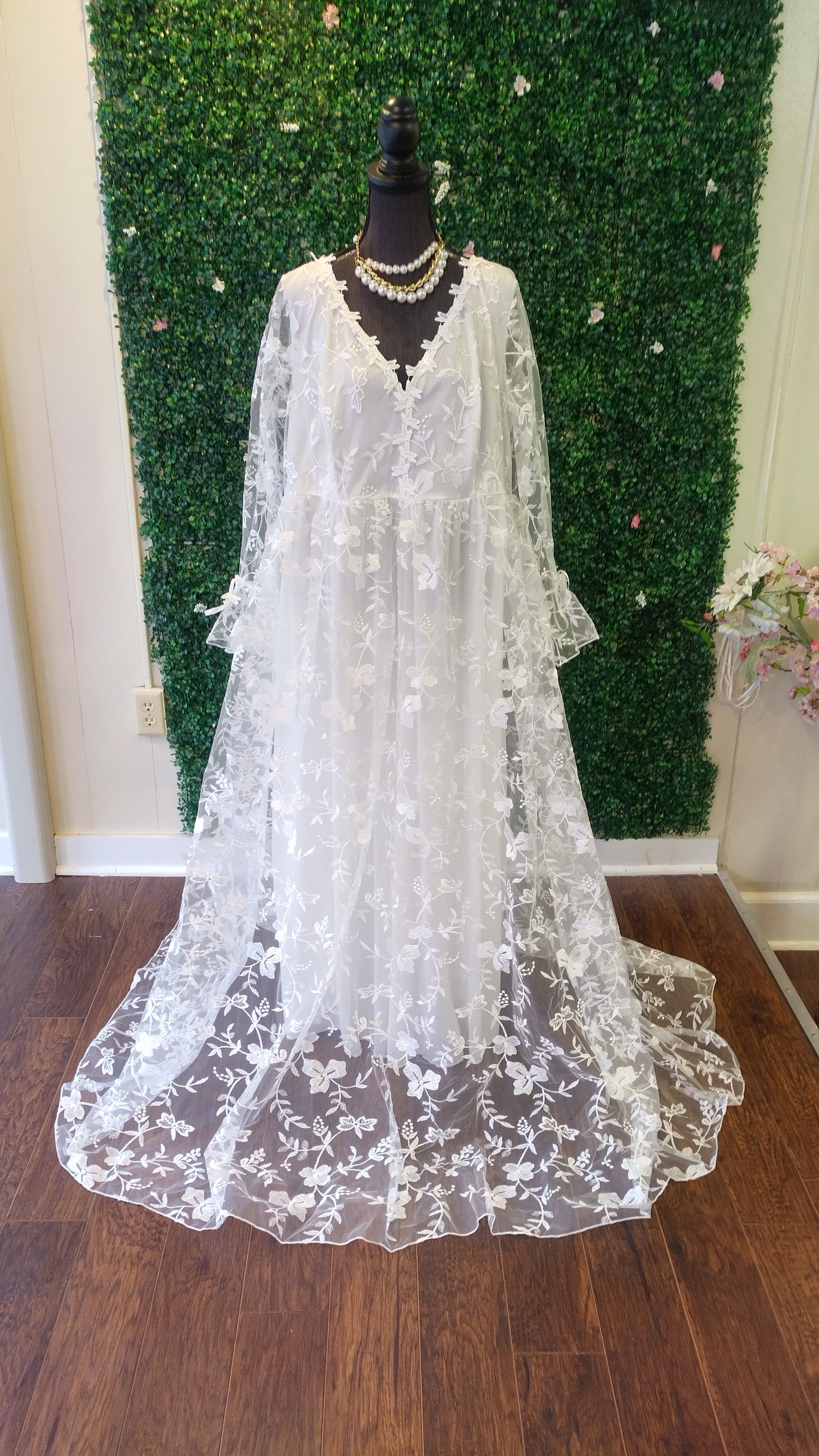 Long sleeve floral lace wedding dress