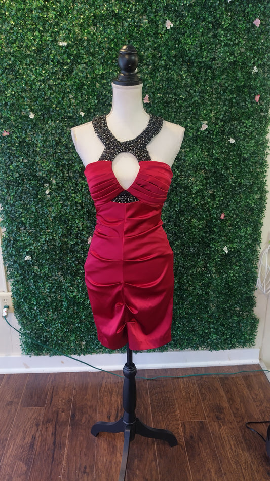 Windsor Burgundy sweetheart satin halter hoco dress