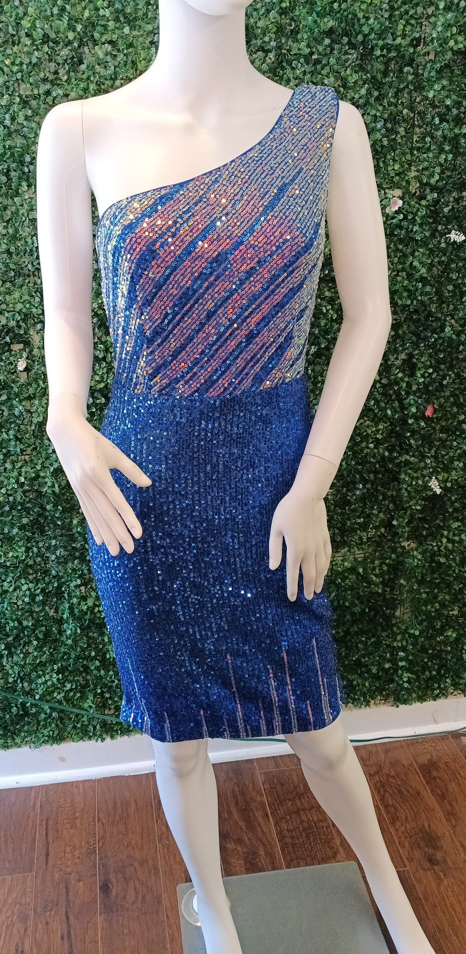 One shoulder blue sequin hoco