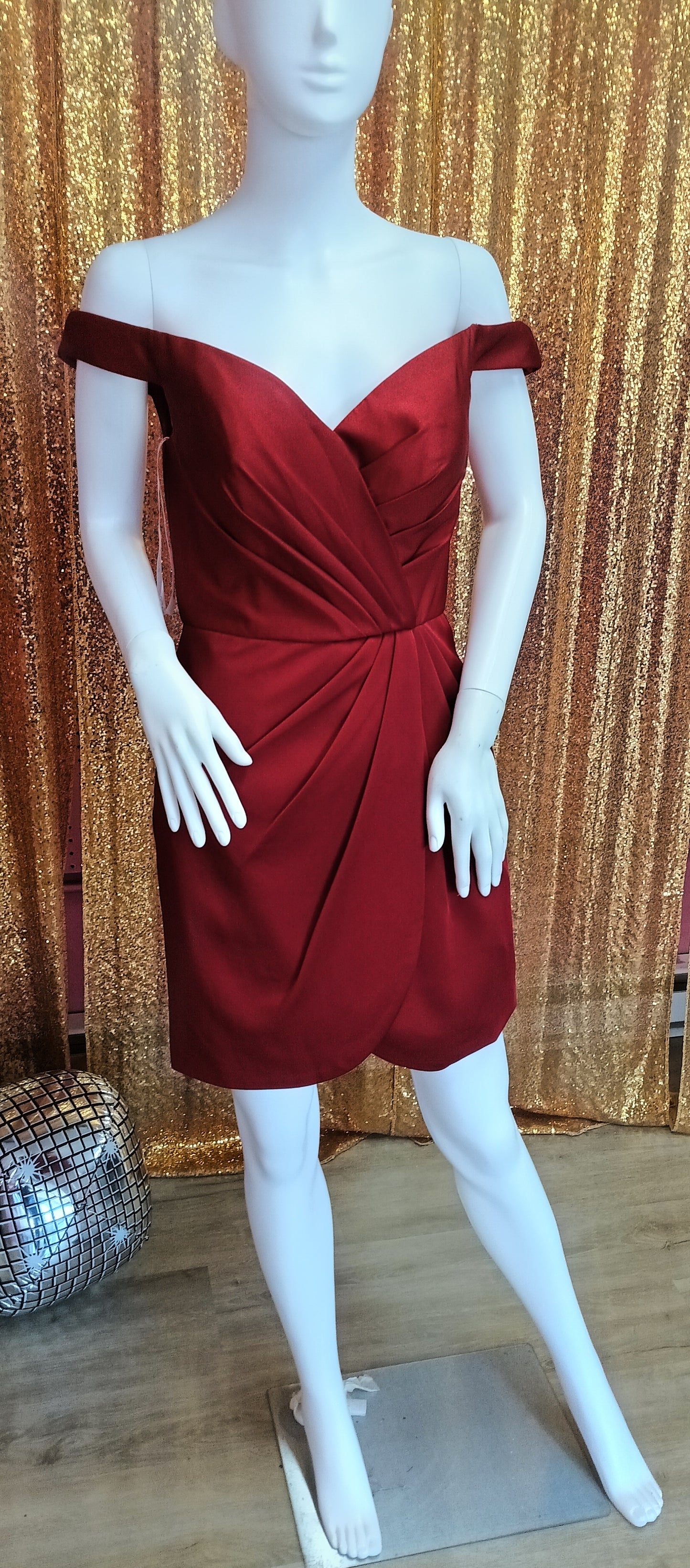 JVN By Jovanni off shoulder red hoco