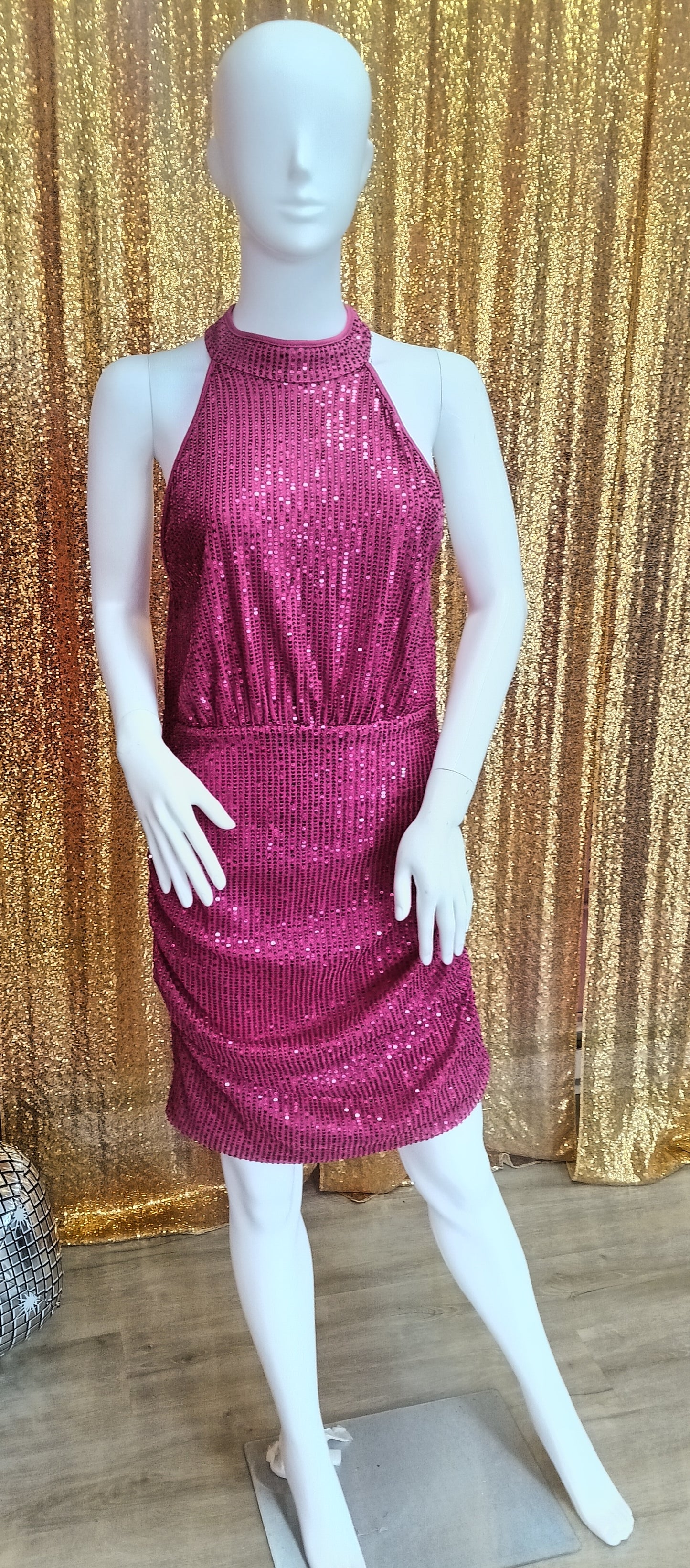 Hot Pink sequin hoco