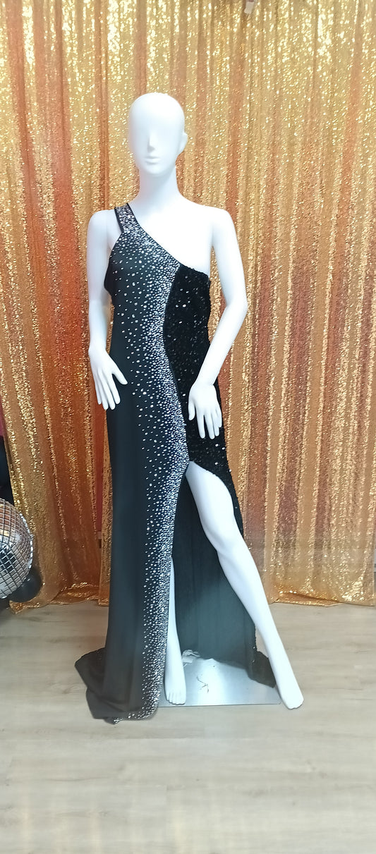 Plus size one shoulder black sequin prom dress with slit