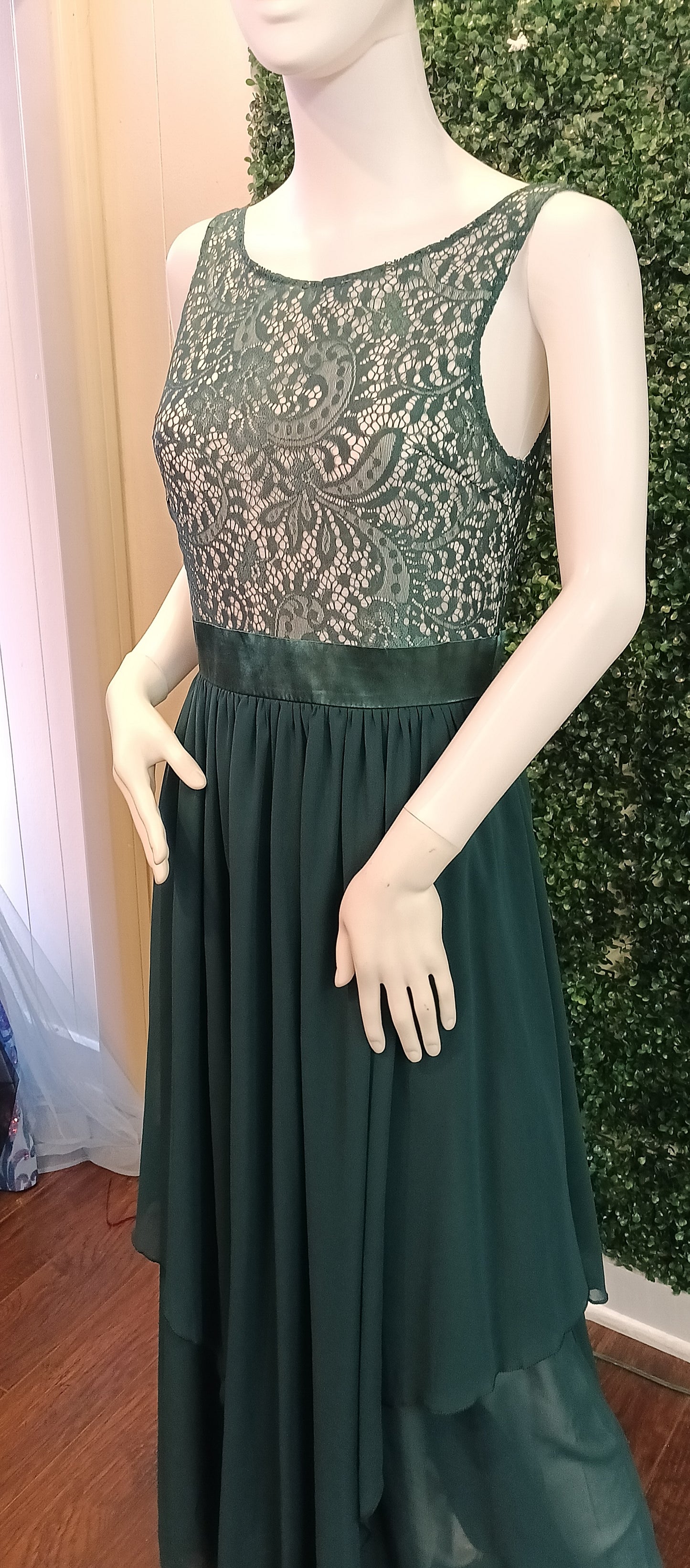 Emerlad Green lace chiffon bridesmaids dress